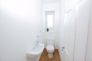 Downstairs wc- click for photo gallery